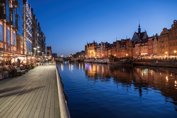 Fototapeta premium Evening River View Of Gdansk Old Town In Poland