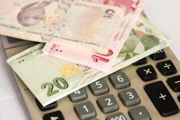 Turkish Lira, Turk Parasi, Turkish Money (Turkish Turk Parasini Sayan Adam Eli)