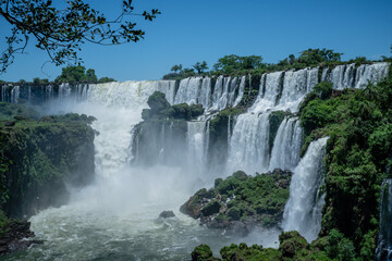 Fototapeta premium sunny day at iguazu falls argentinian side
