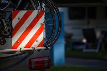 Sicherheitswarntafel für Reisemobile