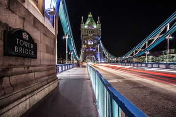 Fototapeta na wymiar Tower Bridge London bei Nacht