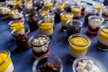 Desert in Gläsern
