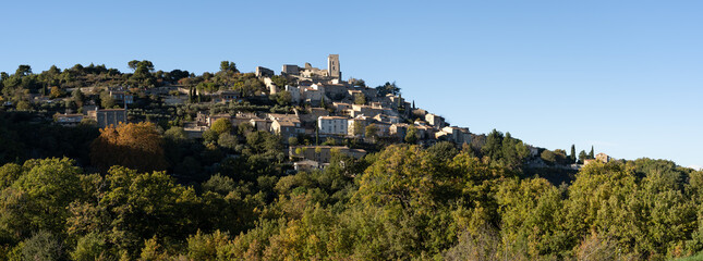 Panorama du village de Lacoste, Vaucluse, Luberon - obrazy, fototapety, plakaty