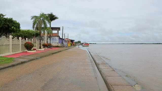 FRONT OF THE CITY OF CAREIRO DA VARZEA, RIDING IMAGE AND SHOWING THE CITY CITY HALL BUILDING