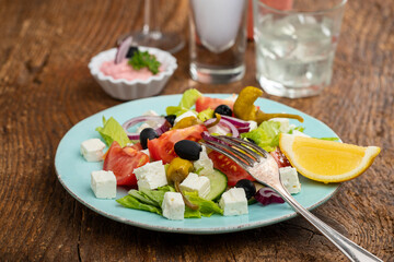 geek salad with feta cheese