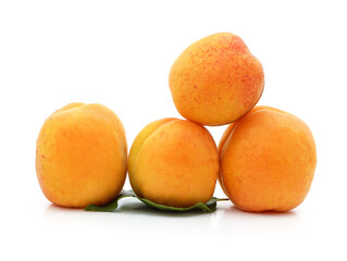 A bunch of yellow apricots.