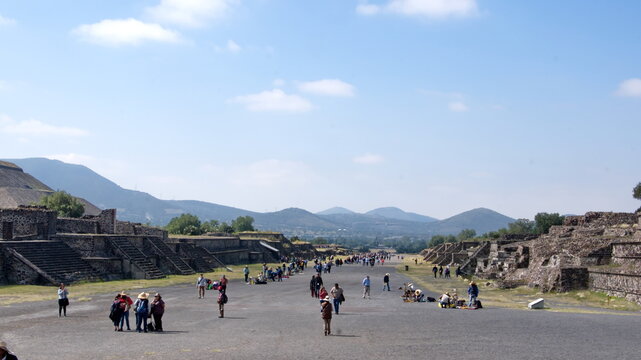 Avenue Of The Dead In The Ruins Of Teotihuacan, Near Mexico City