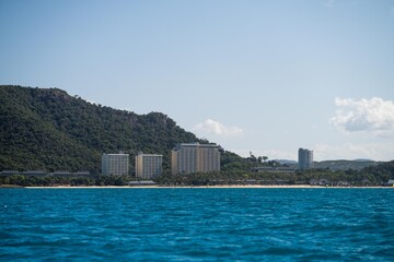 tropical islands and super yachts in queensland australia