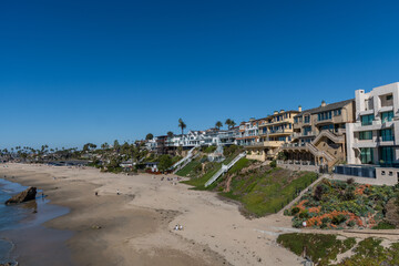 Fototapeta premium Scenic panoramic aerial Corona del Mar coast vista on a beautiful clear day, Southern California