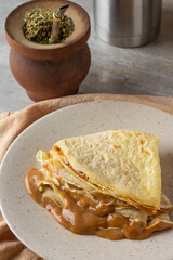 panqueque con dulce de leche