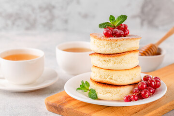 Japanese soft pancakes with berries