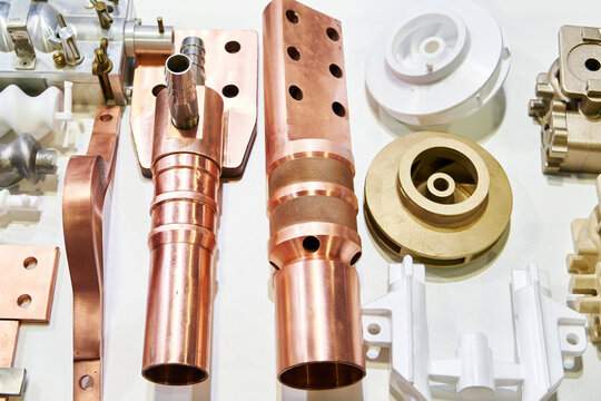 Copper lugs for water and air cooling cables