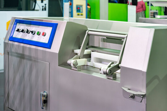 Entrance gate safety lock of commercial frozen and fresh meat or fruit and vegetable dicer machine in manufacturing process