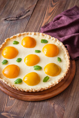 Peach tart with mascarpone cream