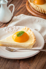 Peach tart with mascarpone cream