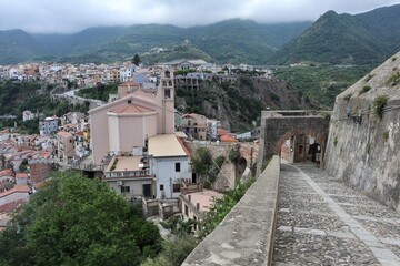 Fototapeta na wymiar Scilla - Scorcio del borgo dalla rampa di accesso di Castello Ruffo