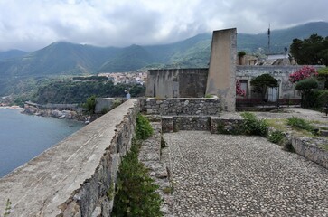 Fototapeta na wymiar Scilla - Scorcio panoramico dal terrazzo del faro di Castello Ruffo