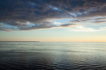 Obraz premium Gulf of Riga Sunset Clouds