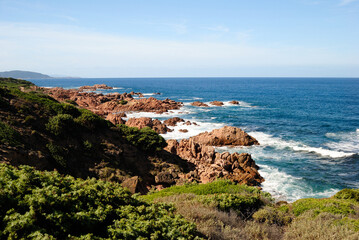 La costa tra la spiaggia di Cala Faa e la spiaggia di Cala Sarraina