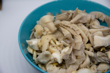Oyster mushroom, sliced ​​in a bowl