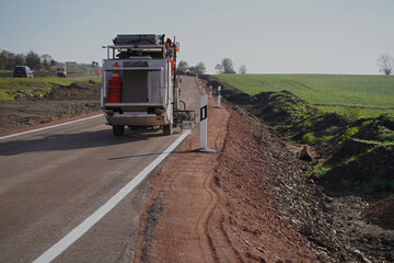 Road marking on a construction site bypass of the A143 near Friedrichsschwerz.
