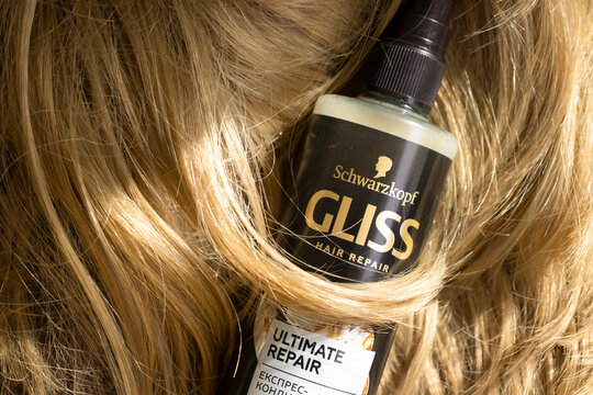 September 24, 2022 Ukraine city Kyiv hair spray Gliss from the company Schwarzkopf