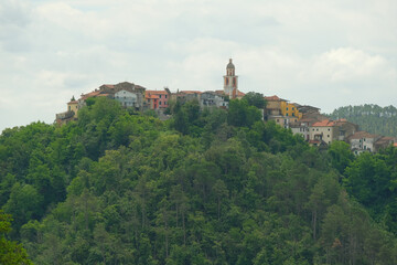 Fototapeta na wymiar Il vilaggio di L'Ago nel comune di Borghetto Vara in provincia di La Spezia, Liguria, Italia.