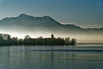 Fototapeta premium Impression vom Chiemsee im Herbst