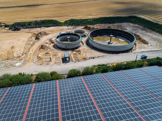 Photovoltaik und Neubau einer Biogasanlage - Luftbild