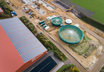 Photovoltaik und Neubau einer Biogasanlage - Luftbild