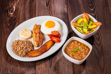 Bandeja paisa, typical and traditional food of the gastronomy of Colombia