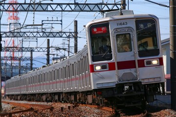 通勤電車 東武東上線10000系
