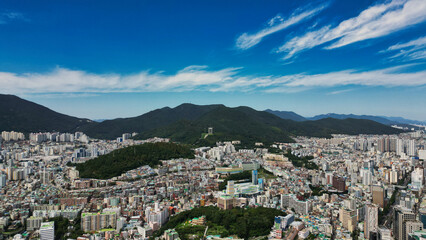 Fototapeta na wymiar 용두산공원
