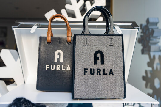 FURLA(フルラ)のバッグ