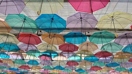 Fototapeta na wymiar カラフルな傘