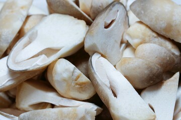 straw mushroom photo Plenty of piles