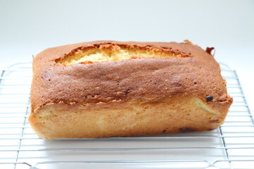 焼きたてのパウンドケーキ