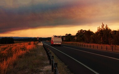 Obraz premium Fire and Rescue response to a bushfire