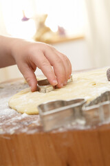 Plätzchen stechen 01