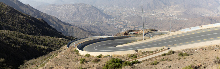 curvy roads of Jizan