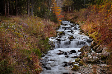 Fall Waterfall - Cascade Automnale