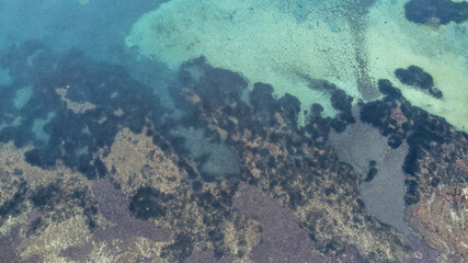 Fototapeta na wymiar Saint-Tropez, la baie des Canebiers photographiée par drone
