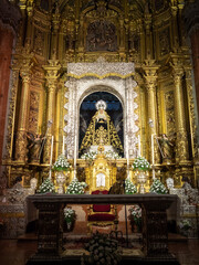 Fototapeta na wymiar Basílica de la Macarena high altar