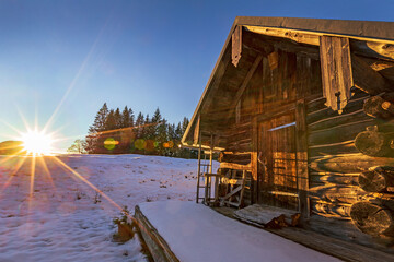 Allgäu - Stadel - Winter - Sonnenuntergang - Chalet