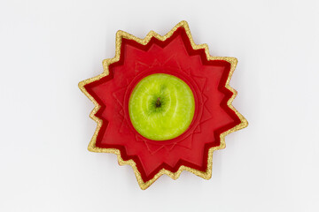 Green apples, source of health and flavor, 1920 style