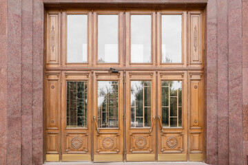 Fototapeta na wymiar Building with big wooden doors