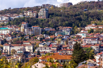 Fototapeta premium Panoramic view of city of Veliko Tarnovo, Bulgaria