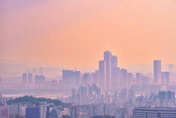 A bird's-eye view of the metropolis of Seoul from the top of the mountain, 산위에서 내려다본 대도시 서울의 조감도