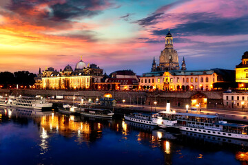 Fototapeta na wymiar Skyline of Dresden at sunset, Germany