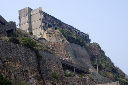 軍艦島または端島(長崎県)